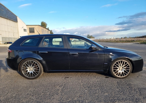 Alfa Romeo 159 cena 16900 przebieg: 201000, rok produkcji 2007 z Legnica małe 172